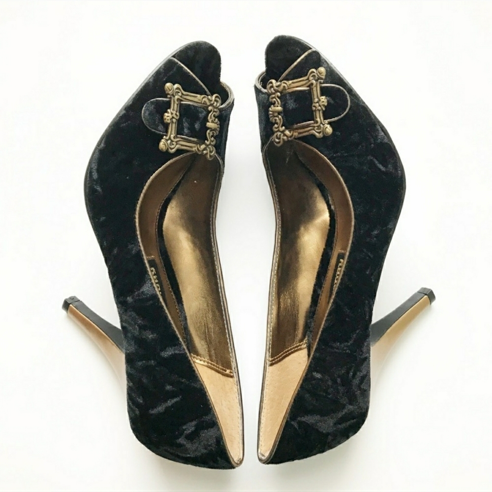 1980 Vintage style Chinese Laundry Velvet Shoes
